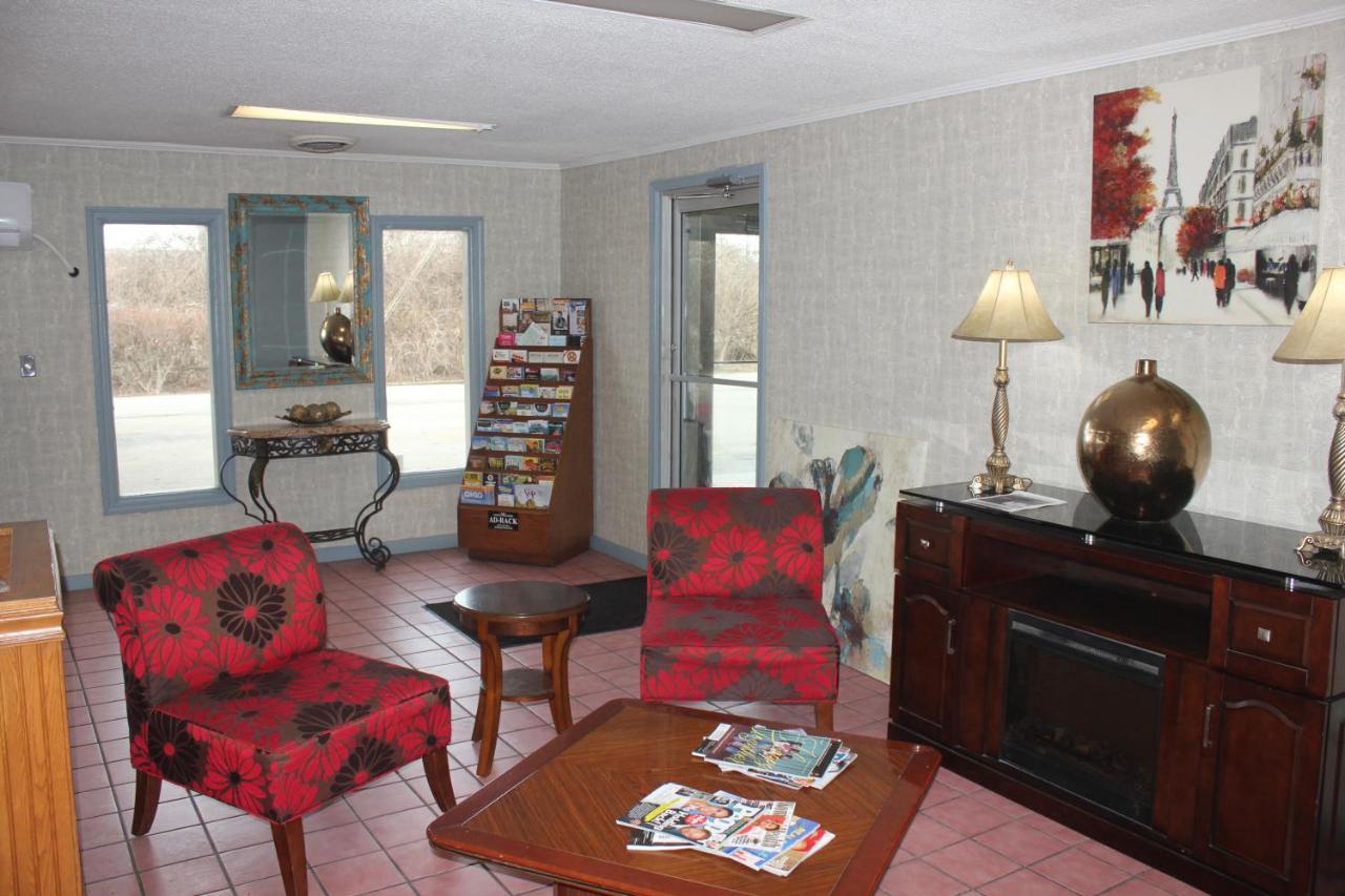Red Carpet Inn - Louisville Kültér fotó